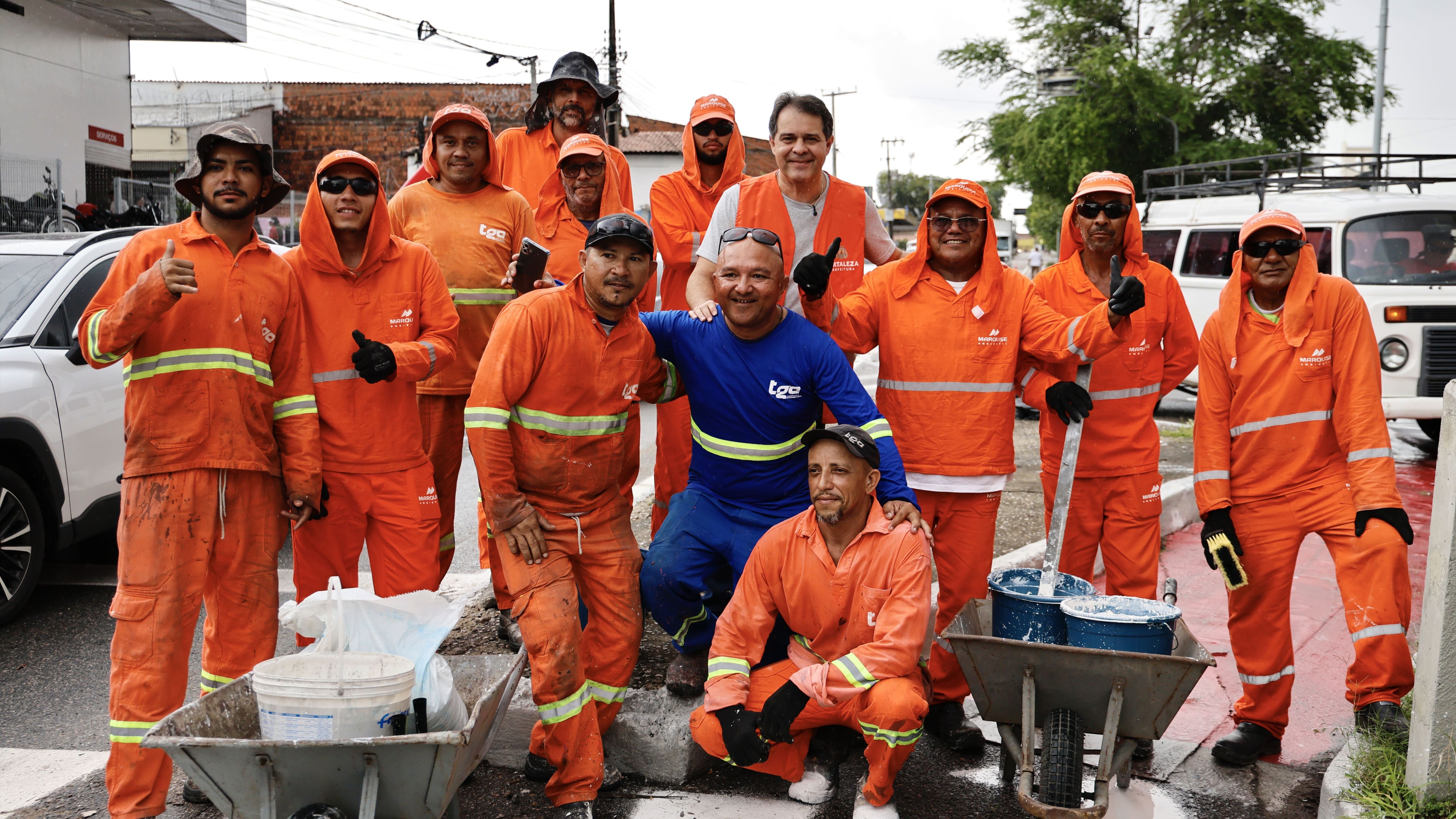 Além da retirada de resíduos, a ação busca conscientizar a população sobre os impactos do descarte irregular de lixo